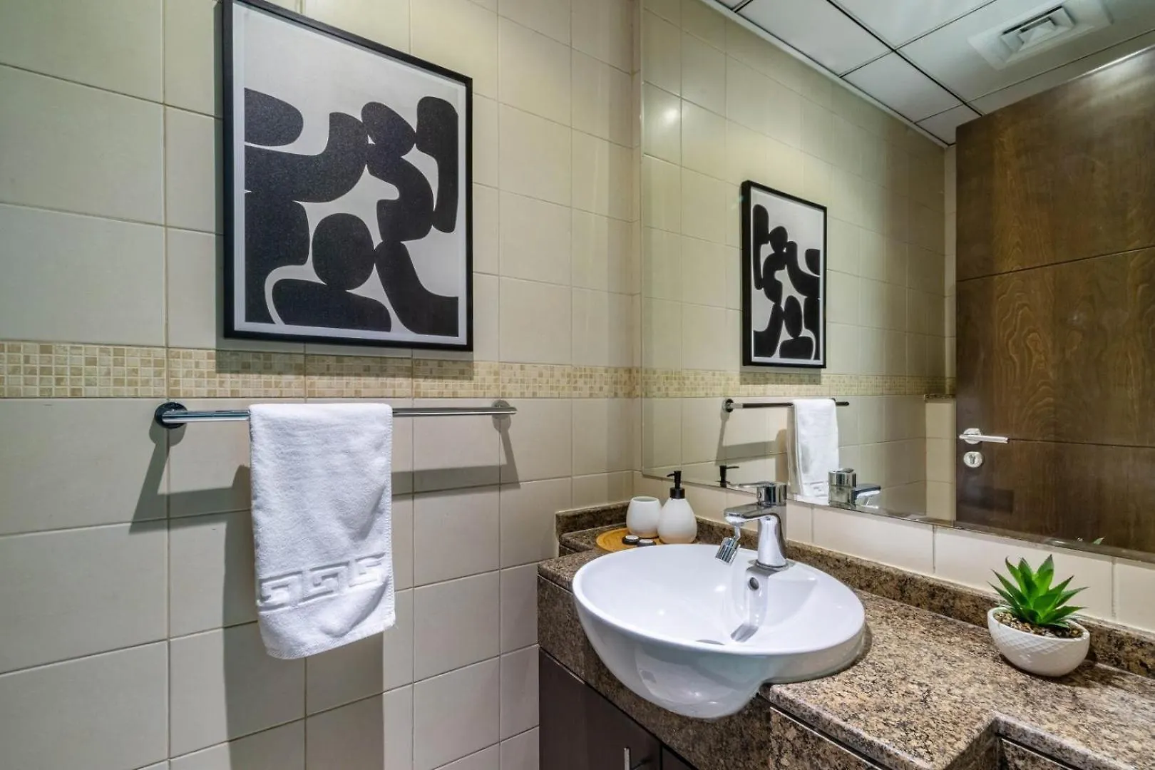 Guestready - Lux Home Amid Dubai Marina And Jbr 0*,  United Arab Emirates